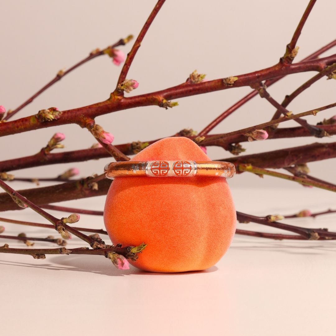 12.01.323.242.SM1,12.01.323.242.MD1,12.01.323.242.LG1,12.01.323.242.XL1, KOI Pêche Tzubbie Bangle Bracelet: Peach and Silver Mindful Accessory